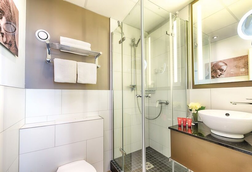 Номер Superior, Leonardo Hotel Heidelberg City Center