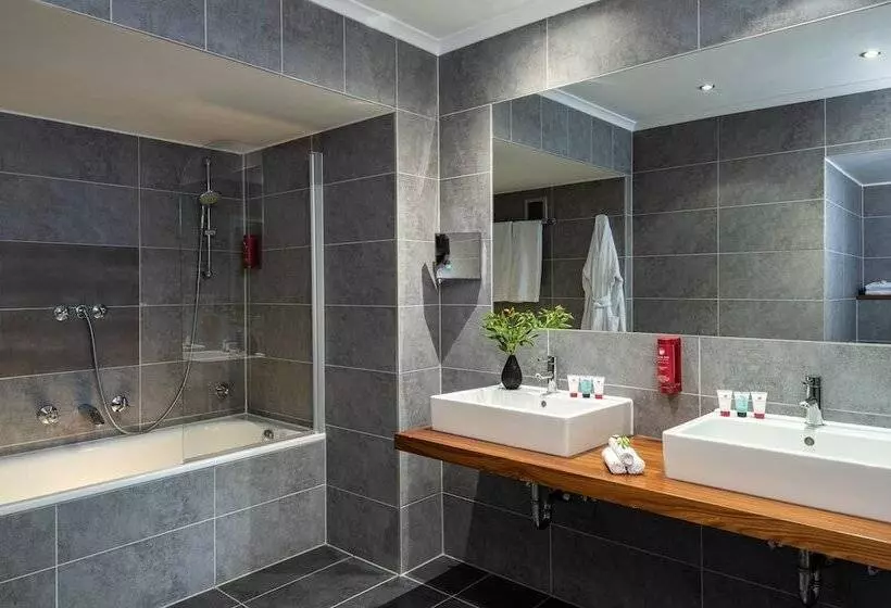スーペリアトリプルルーム, Leonardo Royal Hotel Mannheim