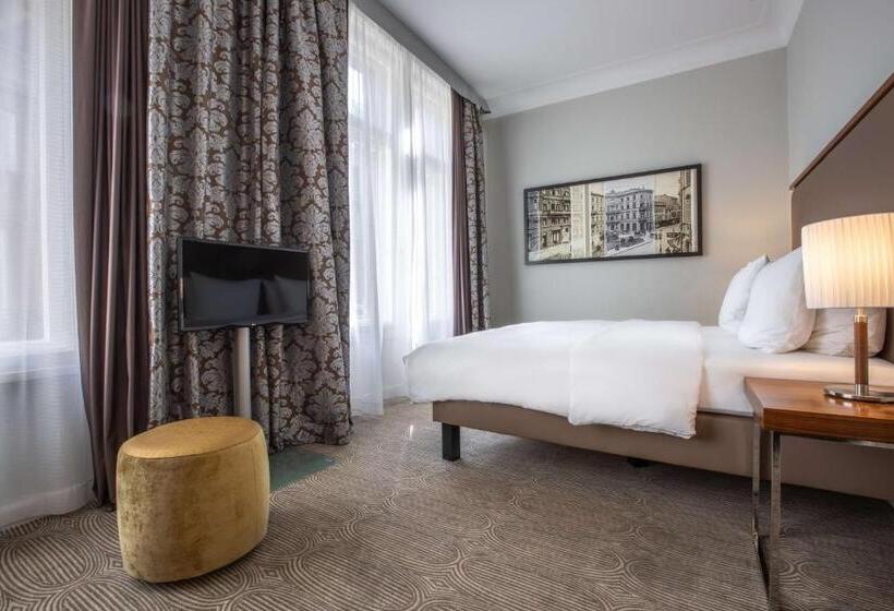 Superior Oda, Radisson Blu Hotel Schwarzer Bock Wiesbaden