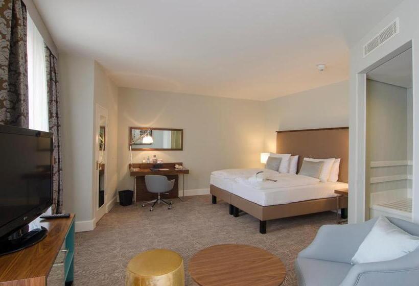 غرفة بريميوم, Radisson Blu Hotel Schwarzer Bock Wiesbaden