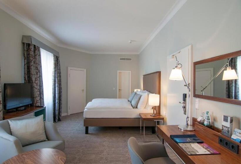 غرفة قياسية, Radisson Blu Hotel Schwarzer Bock Wiesbaden
