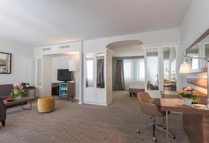 جناح, Radisson Blu Hotel Schwarzer Bock Wiesbaden