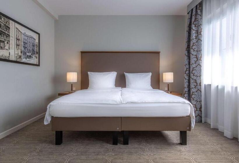 جناح, Radisson Blu Hotel Schwarzer Bock Wiesbaden