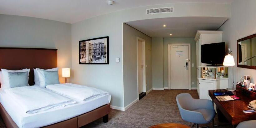 غرفة سوبيريور مزودة بشرفة, Radisson Blu Hotel Schwarzer Bock Wiesbaden