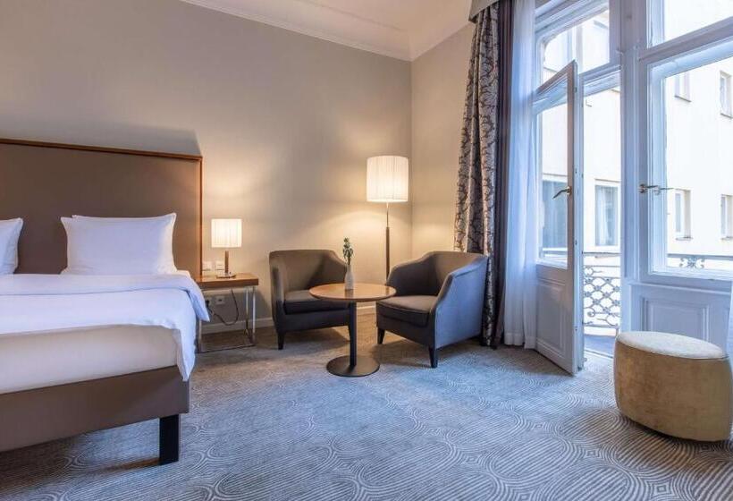 غرفة بريميوم, Radisson Blu Hotel Schwarzer Bock Wiesbaden