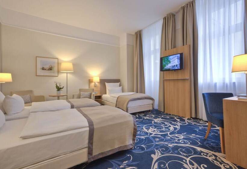 اتاق استاندارد سه نفره, Schlosshotel Karlsruhe