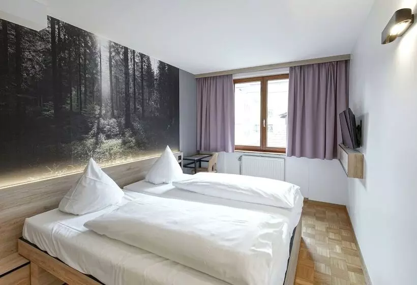 クラシックルーム, Schwarzwälder Hof