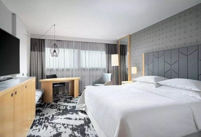 اتاق کلاب, Sheraton Frankfurt Airport Hotel & Conference Center