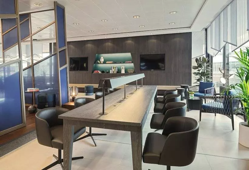 سوییت جونیور, Sheraton Frankfurt Airport Hotel & Conference Center