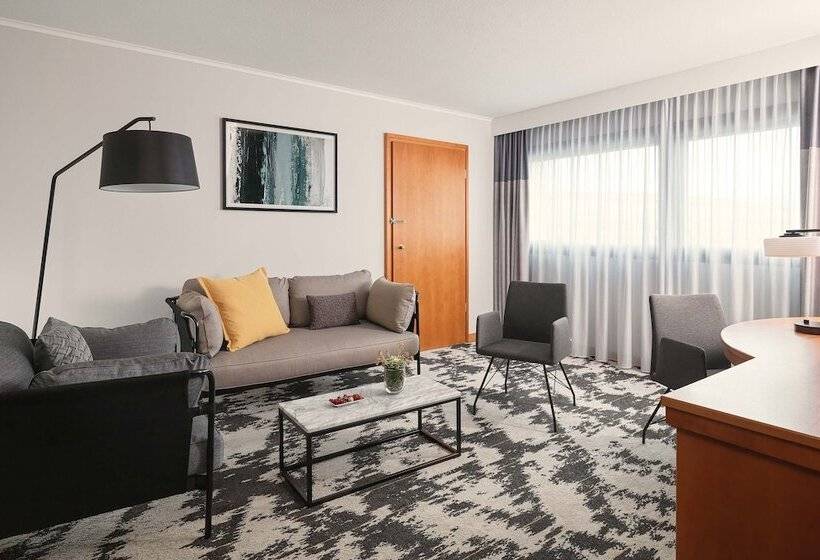 سوییت جونیور, Sheraton Frankfurt Airport Hotel & Conference Center