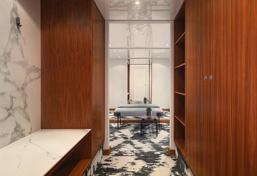 جناح كلوب, Sheraton Frankfurt Airport Hotel & Conference Center