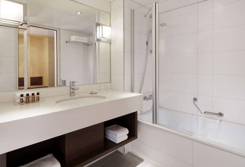 اتاق استاندارد, Sheraton Frankfurt Airport Hotel & Conference Center