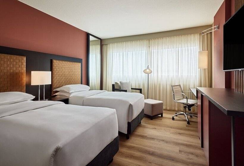 غرفة قياسية, Sheraton Frankfurt Airport Hotel & Conference Center