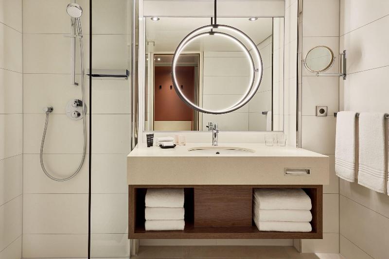 اتاق پرمیوم, Sheraton Frankfurt Airport Hotel & Conference Center