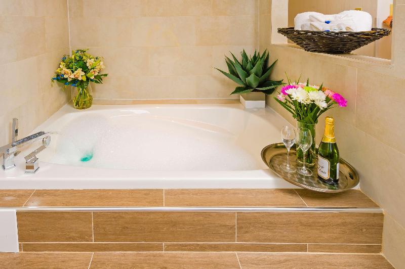 اتاق استاندارد با تخت بزرگ, Sheraton Frankfurt Airport Hotel & Conference Center