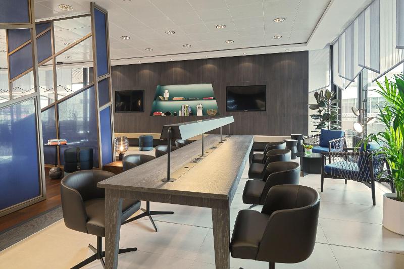 سوئیت کلاب, Sheraton Frankfurt Airport Hotel & Conference Center