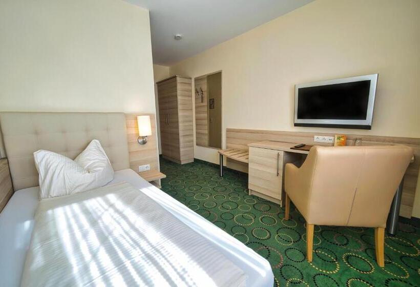 标准单人间, Tenner