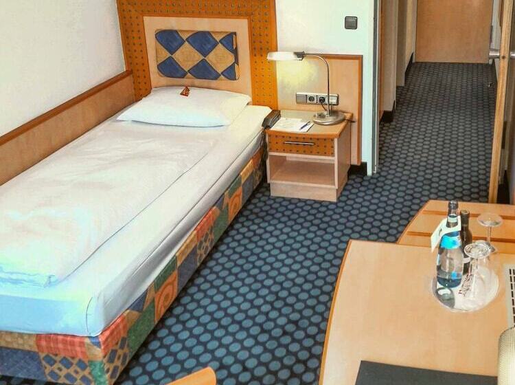 Номер Стандарт Индивидуальный, Plaza Kongresshotel Europe Stuttgart