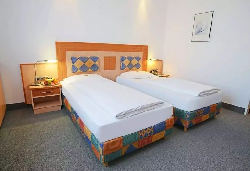 スタンダードルーム, Plaza Kongresshotel Europe Stuttgart