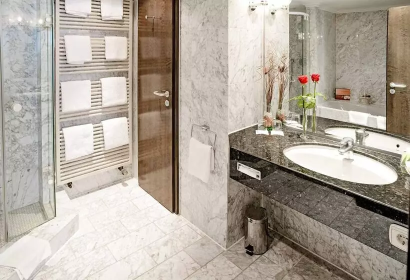 スイート, Plaza Kongresshotel Europe Stuttgart