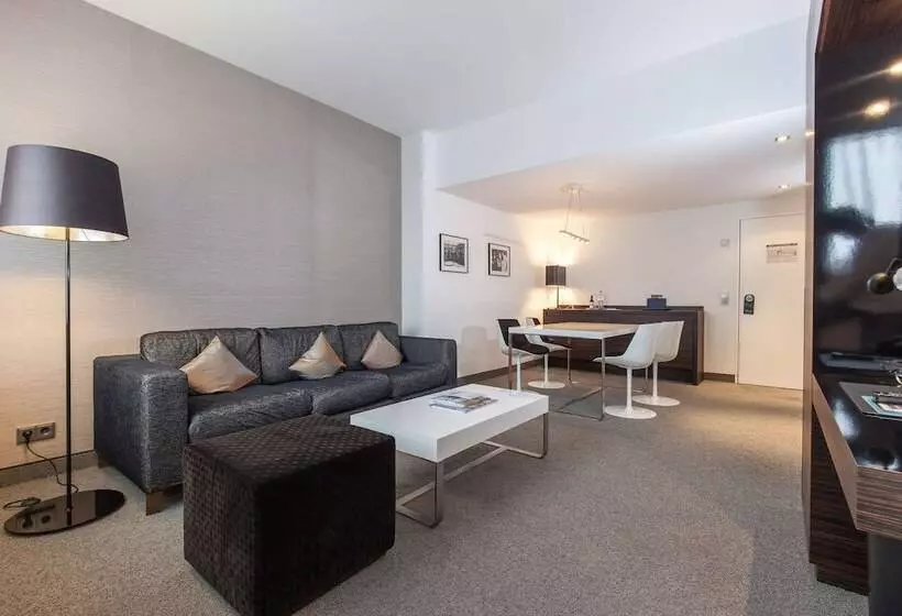 スイート, Plaza Kongresshotel Europe Stuttgart