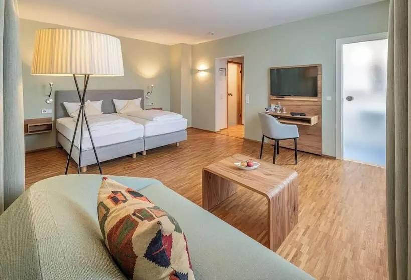 Deluxe-huoneisto 1 Makuuhuone, Biohotel Alte Post