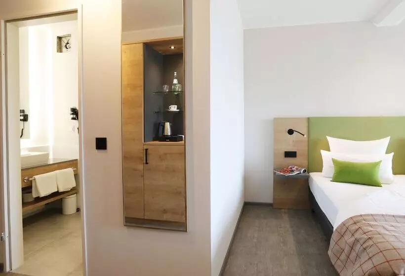 Comfort-huone, Best Western Hotel Polisina