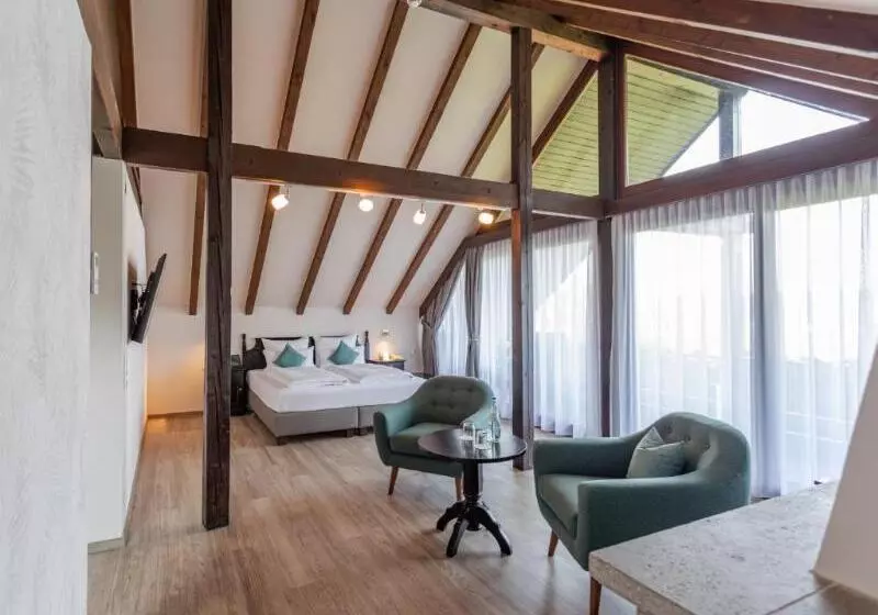 スーペリアスタジオ, Best Western Hotel Polisina