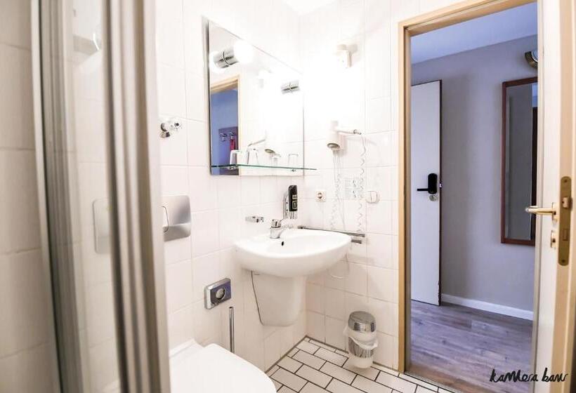 标准房带园景, Blutenburg