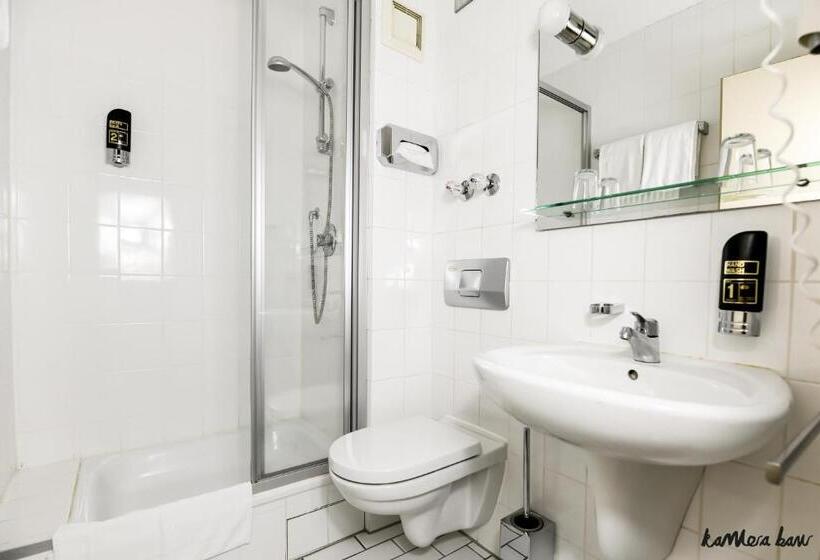 高级园景房, Blutenburg