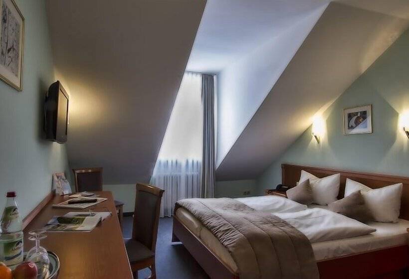 标准间, Blutenburg