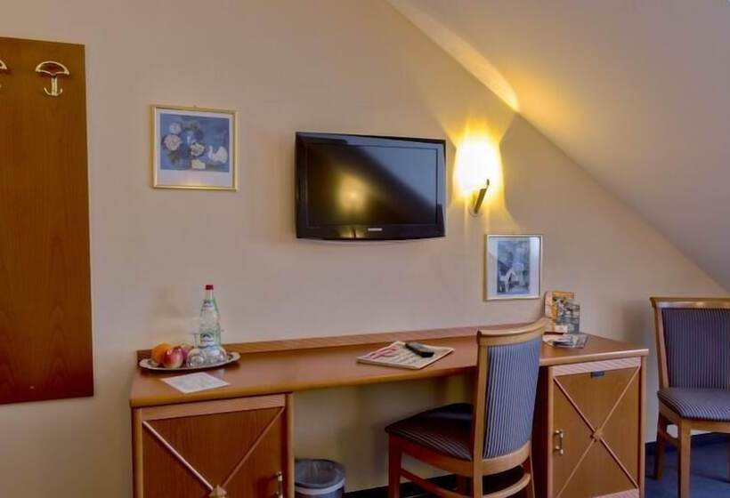 标准间, Blutenburg