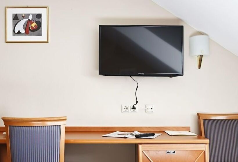 标准间, Blutenburg