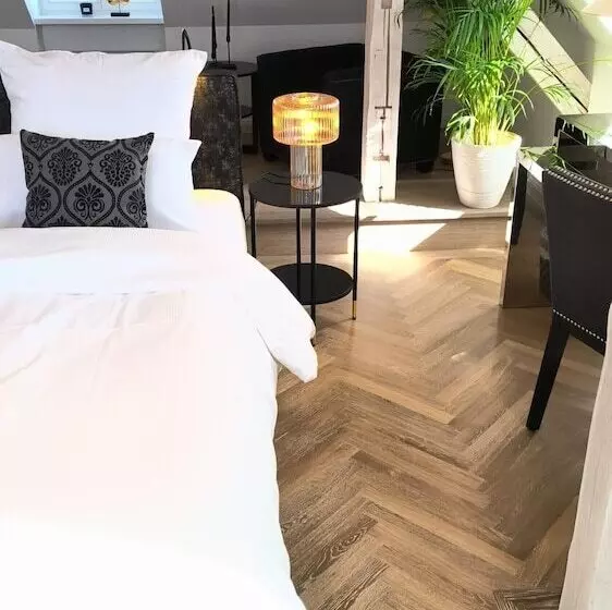 Deluxe-huone, Boutique Hotel Krone München