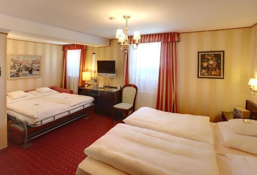 חדר סטנדרט לארבעה, Brauereigasthof Landwehr Bräu