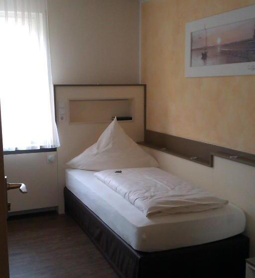 غرفة سوبيريور فردية, Central Egbr