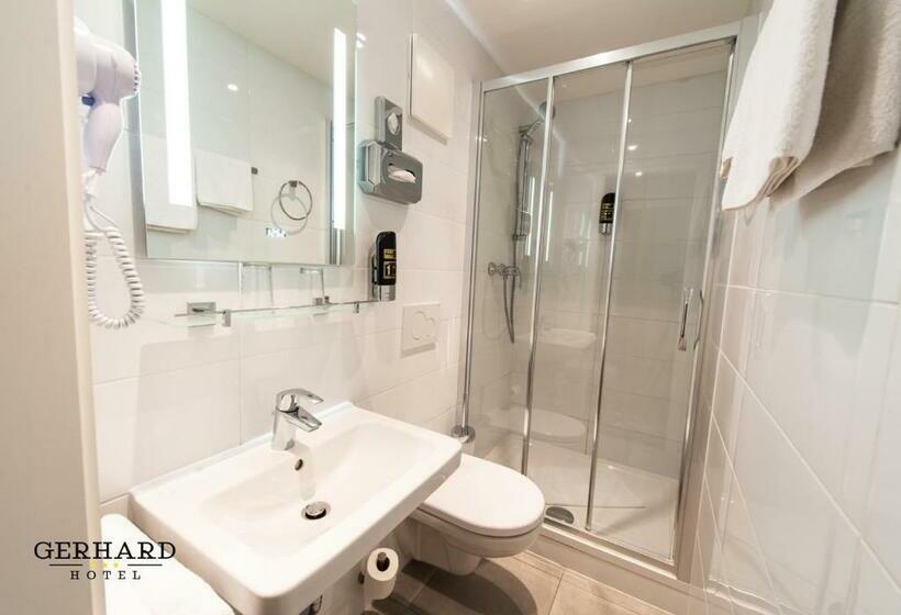 Quarto Triplo Standart, Gerhard