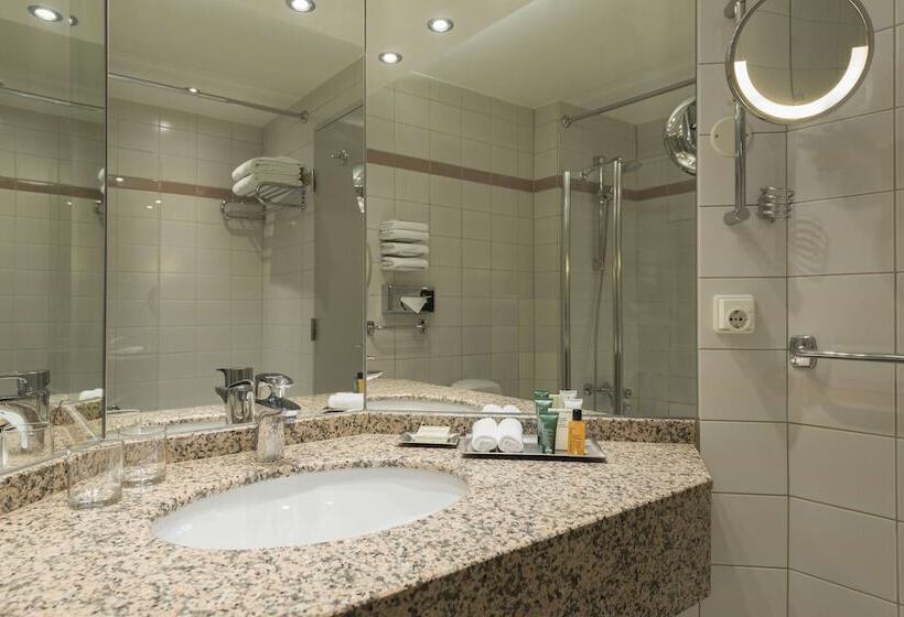 Номер Deluxe, Hilton Dresden An Der Frauenkirche