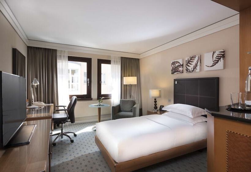 디럭스 룸, Hilton Dresden An Der Frauenkirche
