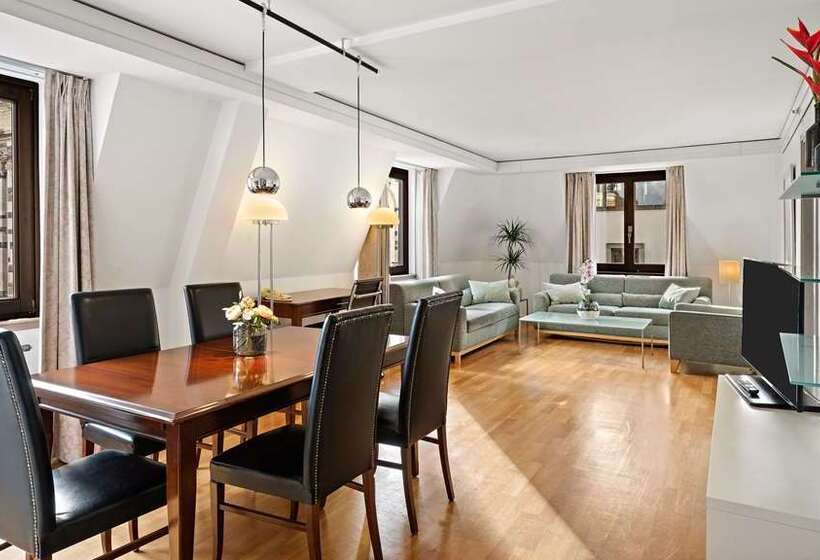 스위트 킹사이즈 침대, Hilton Dresden An Der Frauenkirche