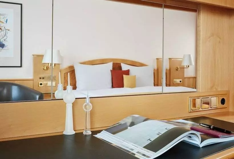 اتاق کلاس بیزنس, Living Hotel Großer Kurfürst