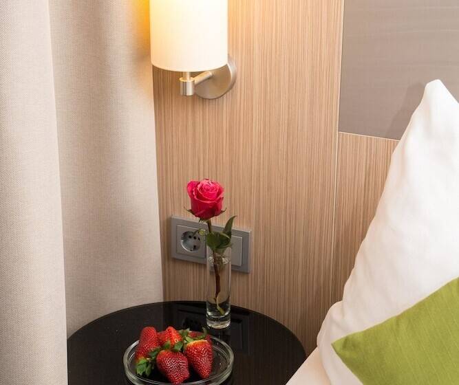 غرفة قياسية فردية, New Orly