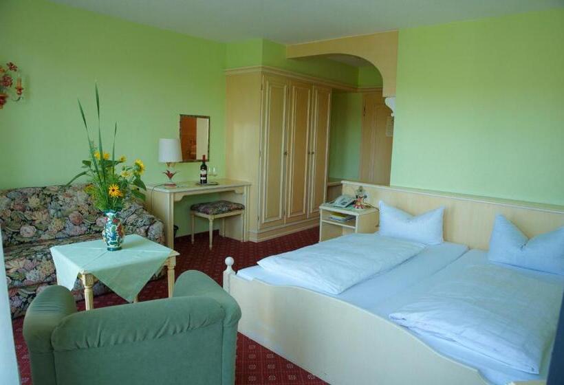 Номер Стандарт, & Restaurant Krone