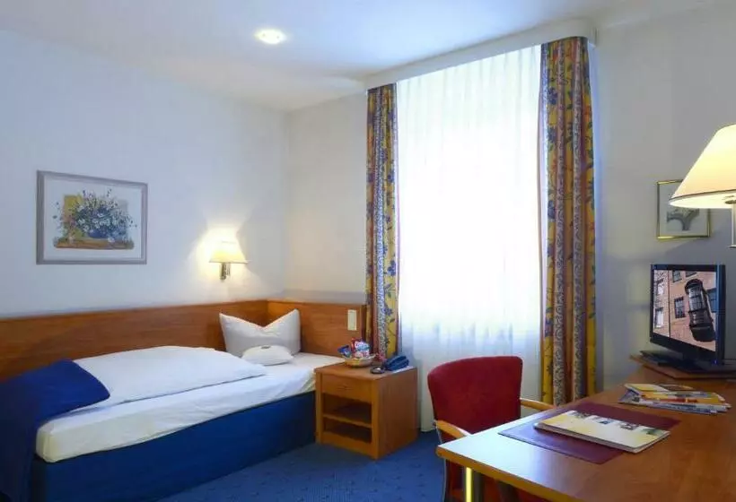 اتاق استاندارد یک نفره, Ringhotel Loew S Merkur