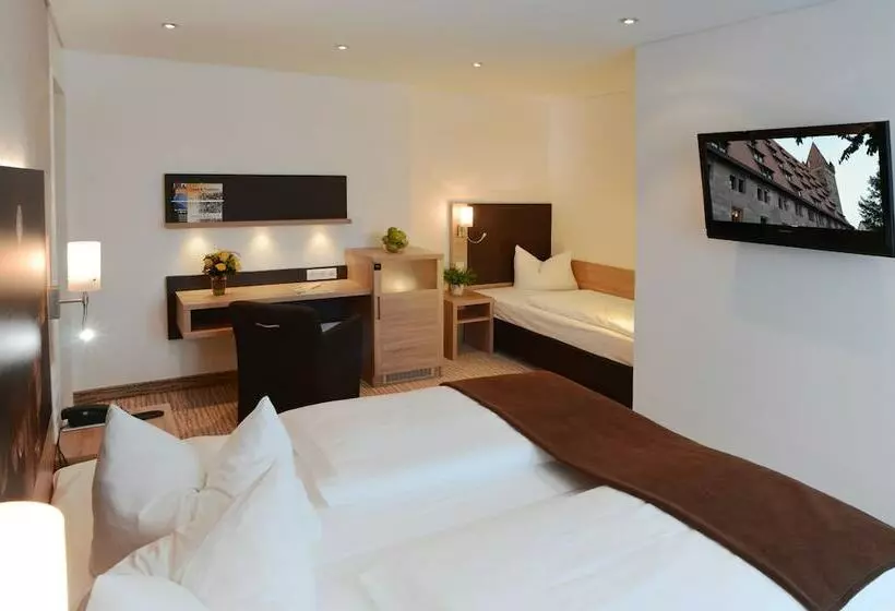 اتاق استاندارد سه نفره, Ringhotel Loew S Merkur