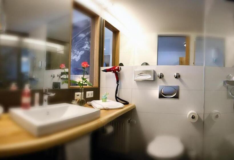 高级大房间, Ringhotel Skreuz