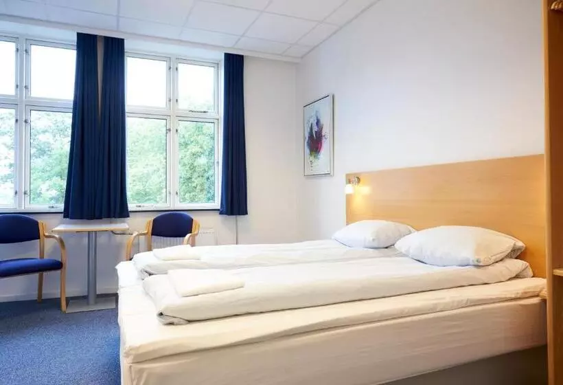 Standard Neljän Hengen Huone, Bb Hotel Vejle Park