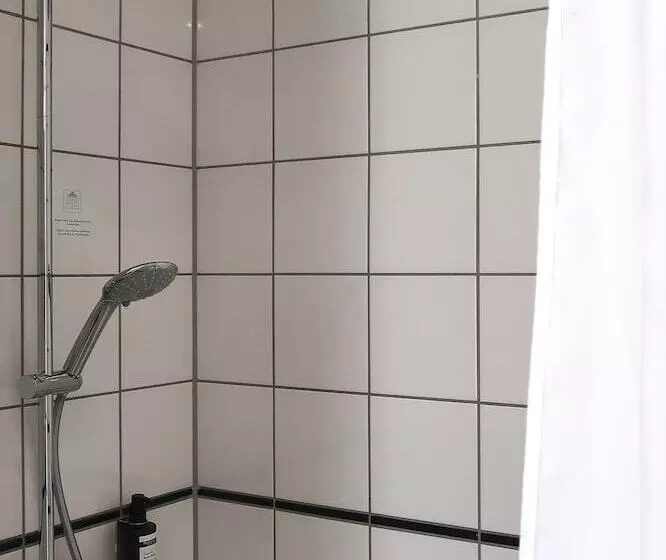 Chambre Standard Individuelle, Alexandra