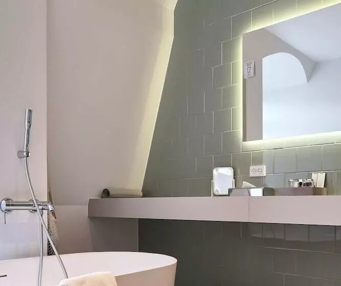 Junior Suite, Alexandra