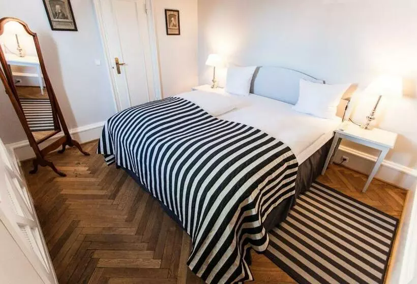 Juniorsviitti, Fredensborg Store Kro
